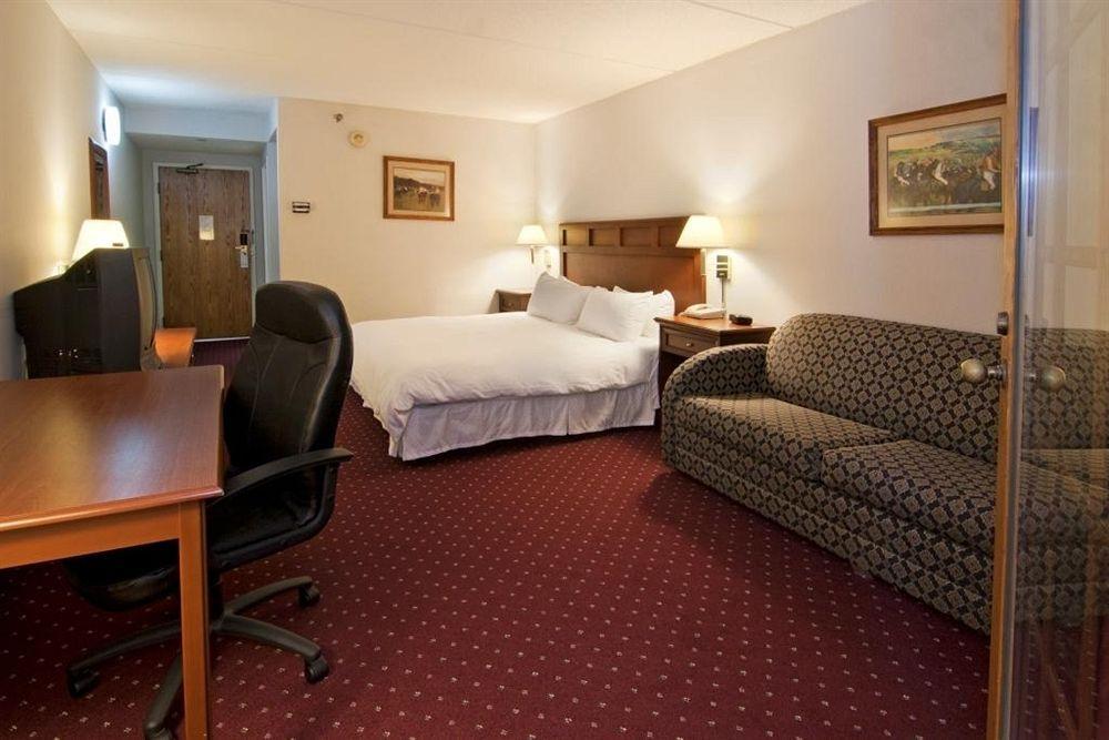 Hotel Baymont By Wyndham
