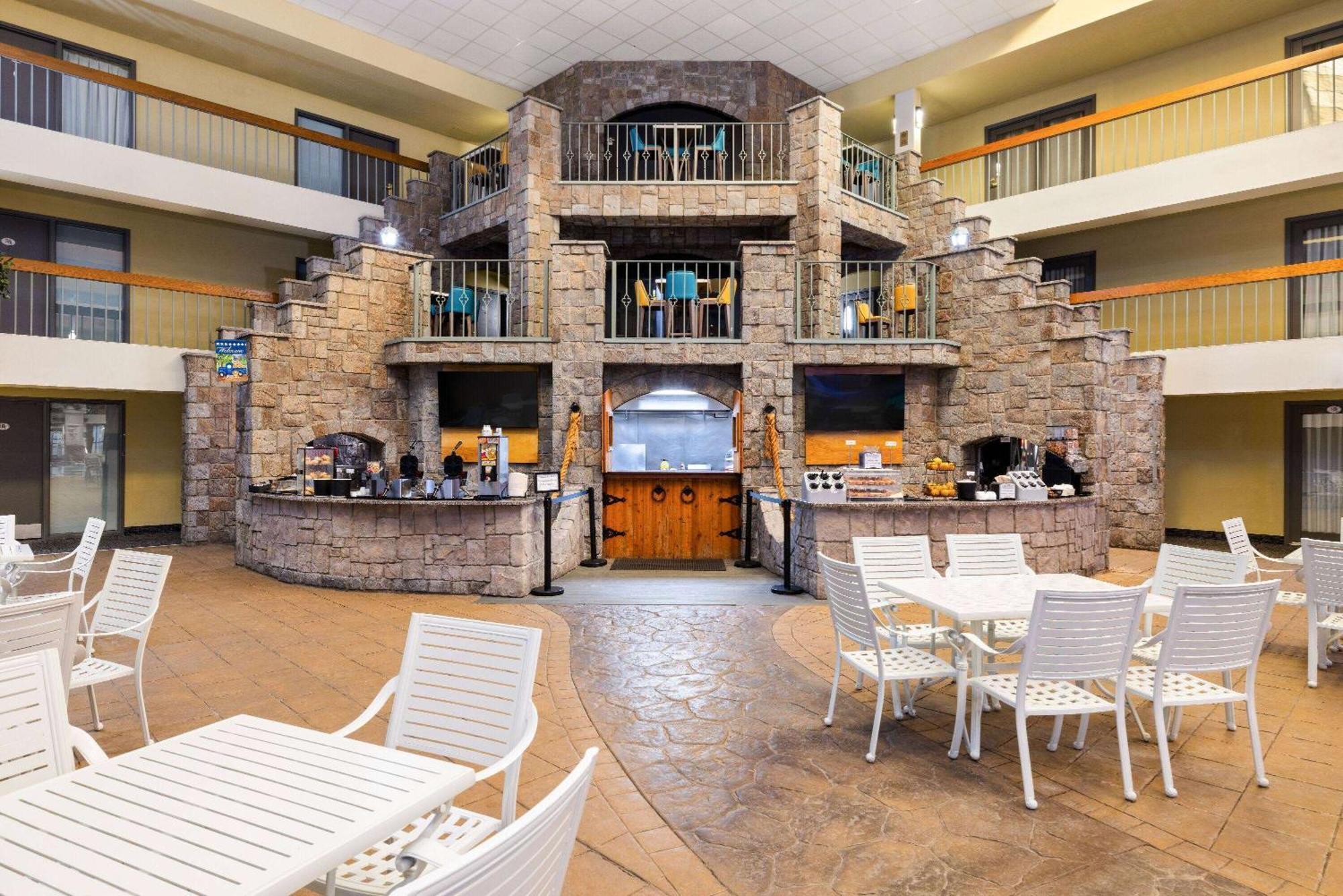 Baymont By Wyndham